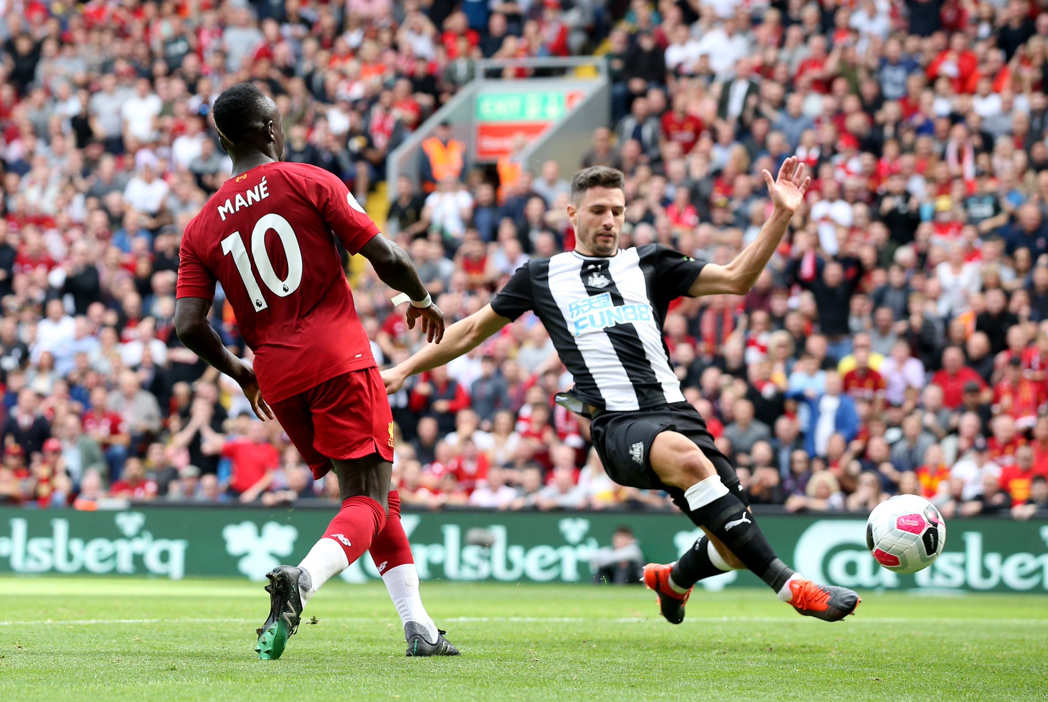 万欧元的价 万欧元的价